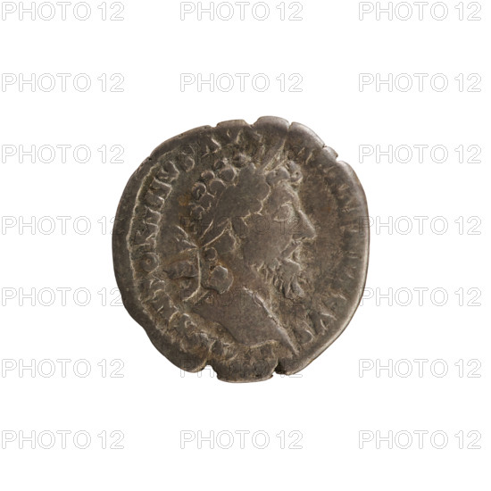 Denarius, Marcus Aurelius (121–180; Roman emperor 161–180). Obverse: Head of Marcus Aurelius with a laurel wreath, right. Pearl border. Inscription: M ANTONINVS AVG ARMENIACVS. Reverse: Victoria flying left with a garland (diadem) in her hands. Pearl border. Legend (partly illegible): VICT AVG TRPXXCOSIII. Silver coin, weight 2.88 g, dated 165–166, Roman Empire (27 BC–476), Rome.