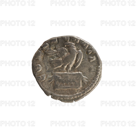 Denarius, Commodus (161–192; Roman emperor 177–192), posthumous issue for Marcus Aurelius (121–180; Roman emperor 161–180). Obverse: DIVVS M ANT INVS PIVS — head of Marcus Aurelius, pearled border. Reverse: CON ATIO — eagle standing right, head turned left, on an altar decorated with a garland, pearled border. Silver coin, weight 2.78 g, axis 180°, Roman Empire, 180 CE.