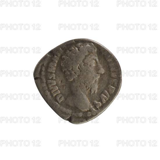 Denarius, Commodus (reigned 177–192), posthumous issue honoring Marcus Aurelius (121–180; emperor 161–180). Obverse: head (pearled border) and inscription 'DIVVS M ANTONINVS PIVS' referencing Marcus Aurelius. Reverse: CONSECR I; eagle flying right with a scepter in its talons. Iconography: imperial busts, eagles; motif of consecration. Altars/treasure context implied. Roman Empire, Rome, ca. 180 CE. Silver coin (weight 3.01 g).