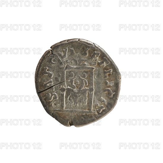 Denarius, Marcus Aurelius (121–180; Roman emperor 161–180) and Faustina the Younger (ca. 130–176; Roman empress 161–176). Obverse: draped bust of the empress on the right, hair in waves tied in a bun, wearing a diadem; legend ADV·FAVSTINA·AV. Pearl border. Reverse: SAECVLI·FELICIT, throne decorated with drapery on which two children sit; pearl border. Date: 161–176. Roman Empire (27 BC–476), Rome. Coin; weight 2.64 g; axis 180°.
