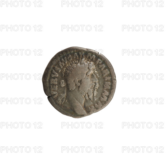 Denarius, Lucius Verus (130–169; Roman emperor 161–169). Obverse: Emperor's head right, laurel wreath; pearl border; inscription VERVS AVG ARM PARTH MAX. Reverse: Seated Parthian prisoner facing right, hands tied behind his back, at his feet a quiver, bow and weapons; pearl border; inscription TR P V IMP III COS II. Imperial busts; treasures (numism.); iconography of Lucius Verus. 165 CE; Roman Empire (27 BC–476); Rome. Coin, weight 3.10 g; axis 180°.