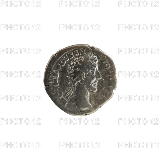 denarius, Commodus (161–192; Roman emperor 177–192). Obverse: emperor's head right, laurel wreath; legend MC, MM, DVS AN. Pearl border. Reverse: LIB AVG V TR P VII IMP IIII COS III PP; Liberalitas standing left, holding an abacus in her right hand and a cornucopia in her left. Cornucopia (attribute); abacus (attribute). Iconography: imperial busts, Liberalitas personification. Date: 181–182. Roman Empire (27 BC–476), Rome. Coin. Weight 2.88 g. Axis 180°.
