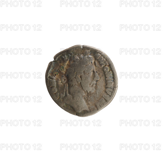 Denarius of Commodus (reign 177–192). Obverse: Emperor's head right, laurel wreath; pearly border; legend COM ANTONINVS AVG. Reverse: LIB AVG V TR P VII IMP IIII COS III PP — Liberalitas standing left, holding an abacus in her raised right hand and a cornucopia in her left; pearly border. Date: 181–182. Roman Empire (27 BC–476). Rome. Coin; weight 2.57 g; axis 180°.