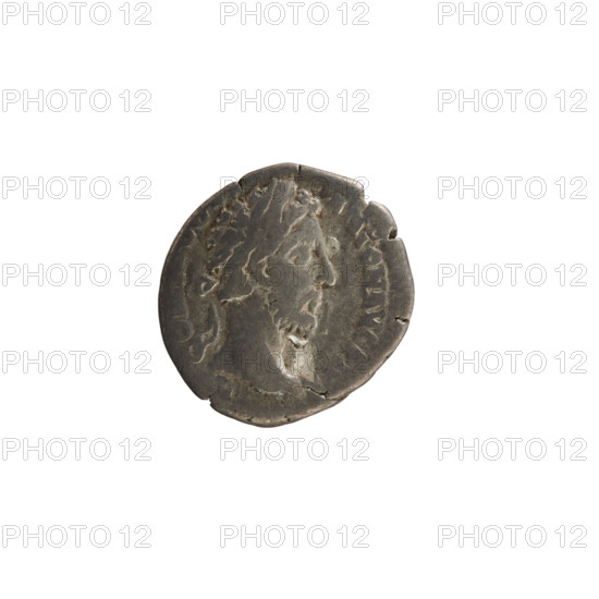 Denarius of Commodus (161–192 CE). Obverse: Emperor's bust right, laurel-wreathed, inscribed COM ANTON AVG. Reverse: Minerva strides right, throws a javelin with her right hand and holds a shield in her left, inscribed RP VIIII IMP VI COS IIII. Dated 183–184 CE. Roman Empire; Rome. Coin; weight 2.51 g.