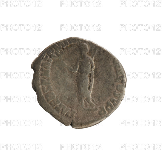 Denarius of Commodus (reigned 177–192). Roman silver coin (c. 186–187). Obverse: laureate bust of the emperor right; legend: M COMM A P FEL AVG BRIT. Reverse: emperor in toga standing left, holding a branch in his right hand and a scepter diagonally in his left; legend: PATER SENAT PMT, III COS V PP. Pearl border. Weight 2.41 g.