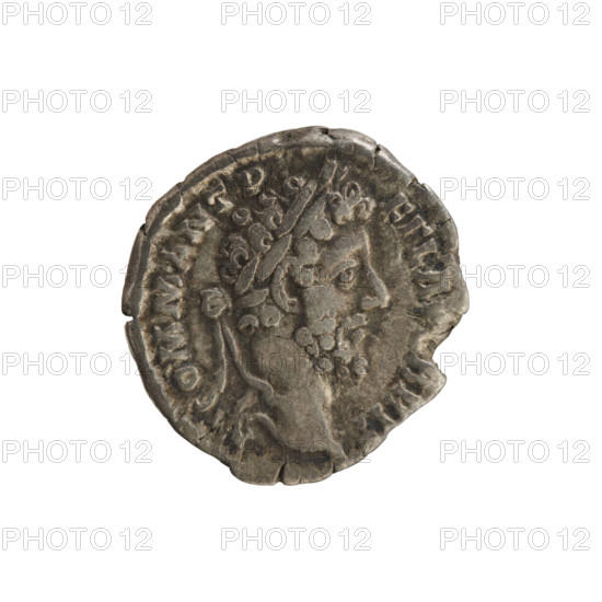 Denarius of Commodus (reigned 177–192). Obverse: Emperor's head right, wearing a laurel wreath; legend 'COMM ANT P  FEL A' (pearl border). Reverse: Felicitas standing left, holding a patera in her right hand and a scepter in her left; legends 'PVBLIC FEL PM, RP XII, MP V, II COS V' (pearl border). Hoard find from Golub; imperial bust iconography. Roman Empire, 186–187 CE. Silver coin (denarius), weight 3.31 g, axis 180°.