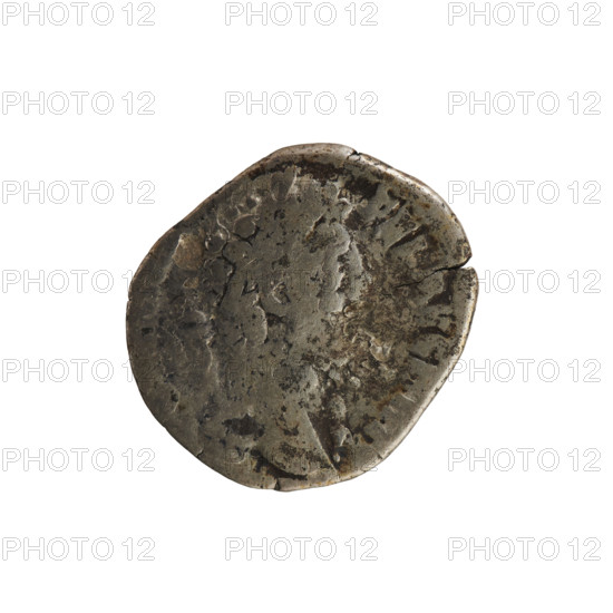 denarius, Commodus (161–192; Roman emperor 177–192); busts; Securitas (personification); imperial busts; Commodus — iconography; sphere (attribute). Obverse: FEL AVG BRIT — Emperor's head right, wearing a laurel wreath; pearl border. Reverse: SECVR O, III — Securitas seated on a throne facing left, holding a sphere in her right hand, left at her side; inscription under line COS V PP. Date: 188–189. Roman Empire (27 BC–476), Rome. Coin; weight 2.18 g.