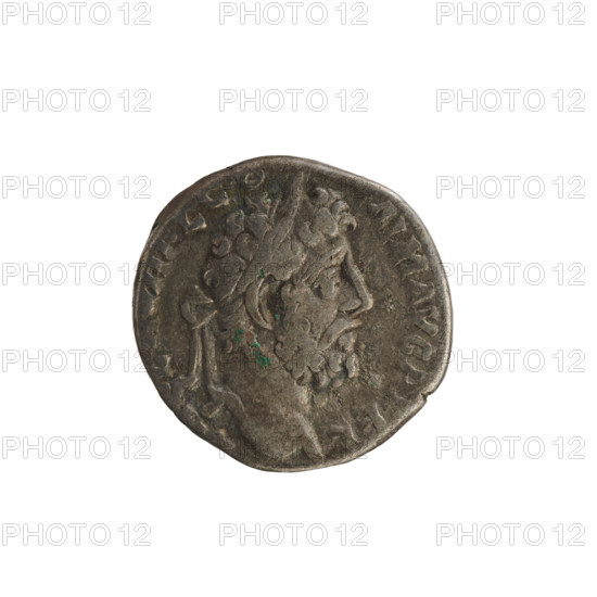 Denarius of Commodus (reigned 177–192). Obverse: Emperor's head right, laurel-wreathed, inscribed L CO MM AVG P FEL. Reverse: Fides stands facing left, holding a standard in his right hand and a cornucopia in his left, inscribed PM TR P X, MP VIII COS VII PP. Silver coin, weight 3.06 g, Roman Empire, 192, Rome.