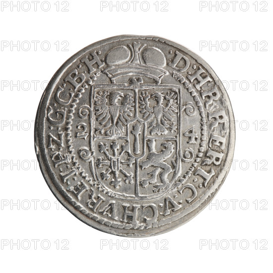 Obv. Bust facing right in mitre and electoral mantle. A sceptre in his right hand, the left resting on a sword hilt. The figure's head divides the inner border. On the rim between the borders is an inscription ending with a heart GEORG:WILHELM:V:G:G:M:Z:BRAN. Rev. Below the ducal mitre, a five-field coat of arms with ornaments. On the sides of the shield are the numerals of the dates 2-4. In the rim between the borders an inscription divided by a mitre :D:H:R, R:ERT:C:V:CHVRF:I:P:Z:G:C:B:H:, 1624. George William Hohenzollern (Elector of Brandenburg; Duke of Prussia; 1620–1640). Ducal Prussia (1525–1701), Königsberg. Coin: diameter 32.0 mm, weight 6.26 g, axis 0°.