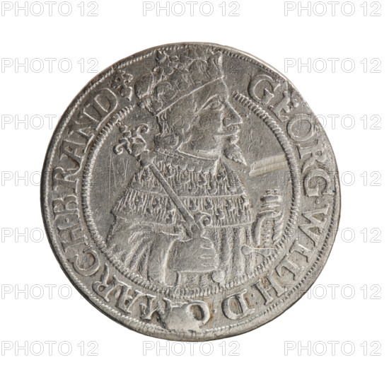 Obv. Bust facing right in mitre and electoral mantle. A sceptre in his right hand, the left resting on a sword hilt. The figure's head divides the inner border. On the rim between the borders is an inscription ending with a heart GEORG.WILH:D., ARCH.BRAND. Rev. Below the ducal mitre, a five-field coat of arms with ornaments. On the sides of the shield are the date numerals 2-5. In the rim between the borders an inscription divided by a mitre D.HRRERTZC.V.CHVRF.IPZGCBH. In the shield: eagle (Prussia), eagle (Brandenburg), bundle (Cleves), lion (Berg). 1625. George William Hohenzollern (Elector of Brandenburg; Duke of Prussia; 1620–1640). Ducal Prussia (1525–1701), Königsberg. Coin: diameter 29.6 mm, weight 6.58 g, axis 0°.