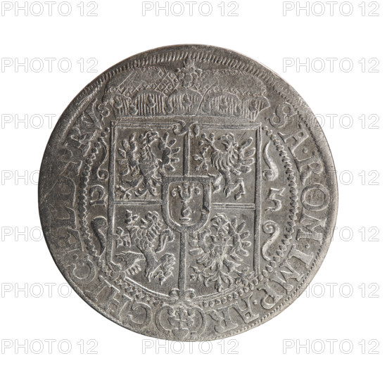 Obv. Bust facing right in mitre and electoral mantle. A sceptre in the right hand, the left resting on a sword hilt. The figure's head divides the inner border. In the rim between the borders is the inscription GEO, H:D:G.MARCHIO.BRAND. Below the ducal mitre, a five-field coat of arms with ornaments. On the sides of the shield are the date numerals 2-5. In the rim between the borders an inscription separated by the hallmark SA.ROM.IMP.AR-CHIC.E, RVS. In the shield: eagle, griffin, lion, eagle. George William Hohenzollern (Elector of Brandenburg; Duke of Prussia; 1620–1640). 1625. Ducal Prussia (1525–1701), Königsberg. Coin: diameter 29.6 mm, weight 6.64 g, axis 0°.