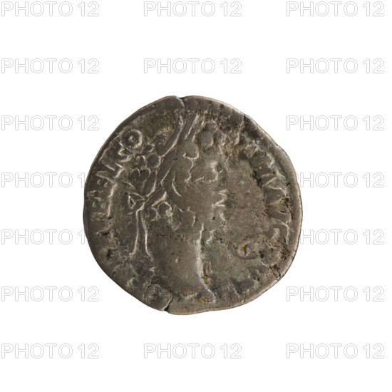 Denarius, Commodus (161–192; Roman emperor 177–192). Obverse: Emperor's head right, wearing a laurel wreath; pearly border. Inscription: L AEL AVREL COM•M AVG P FEL. Reverse: Fortuna Felicitas standing left, holding a cornucopia; pearl border. Attributes: twig, cornucopia. Hoard find (Golub). Treasure/numismatic context. Date: 192. Roman Empire (27 BC–476). Rome. Coin, weight 2.18 g, axis 180°.