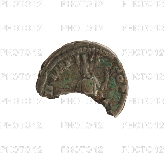 Denarius coin fragment of Commodus (161–192; Roman emperor 177–192). Obverse: Emperor's head right, laurel wreath; inscription 'M COM, NINVS AVG'; pearly border. Reverse: Female figure facing left; inscription 'II IMP IIII COS'; pearly border. Rome, 181–182, Roman Empire (27 BC–476).