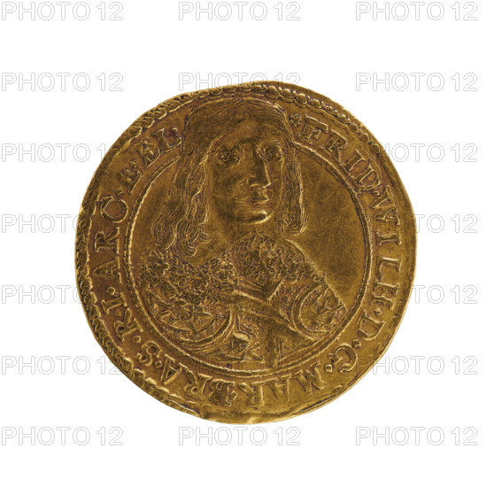 Ducat depicting male busts in armor and coats of arms; Frederick William I Hohenzollern (Great Elector of Brandenburg; Duke of Prussia; 1620–1688) — iconography. Obverse: frontal bust with long hair, in decorative armor and collar; the figure's head divides the inner border and the rim. In the rim between the borders an inscription beginning with a rosette, characters between words in the shape of rhombuses: FRID.WILH.DGMAR.BRA.SRIARC., .EL. Rw. Under the ducal mitre, a nine-field coat of arms. On both sides of the shield the numerals of the date 16-43 are decorated with rosettes. Below the shield, separated by D - K, decorated with rosettes. On the rim between the borders an inscription divided by a mitre and beginning with a rosette: MONE: NOVA AUREA DUCIS PRUSSIAE, 1643. Königsberg, Ducal Prussia (1525–1701). Coin. Diameter 24.4 mm; weight 3.42 g; axis 30 degrees.