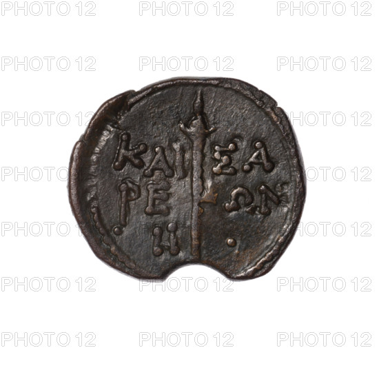 bronze coin, Pantikapaion (as Kaisarea); obverse: woman's head in kalathos and veil (Aphrodite Urania?) facing right, pearl rim; reverse: scepter vertically, inscription in two rows on both sides, below on the left H, on the right a dot, pearl rim; iconography: scepters, woman's head (Aphrodite/Aphrodite Urania), balls; Black Sea, Cimmerian Bosporus; end of the 1st century BC; coin; weight 4.67 g; diameter 19.1–21.9 mm