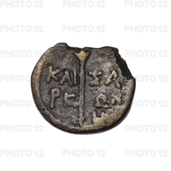 Bronze coin, Pantikapaion (as Kaisarea), woman's head in kalathos and veil (iconographic, possibly Aphrodite Urania) facing right, pearl rim; reverse: scepter vertically, inscription in two rows on both side, letter H in right field, pearl rim. Subject: Aphrodite/Aphrodite Urania. Date: end of 1st century BC. Place: Cimmerian Bosporus, Pantikapaion (Kaisarea). Maker/attribution: Terlecki, Ignacy (1860–1916). Function: coin. Weight: 3.65 g. Dimensions: 18.6 mm and 21.5 mm.