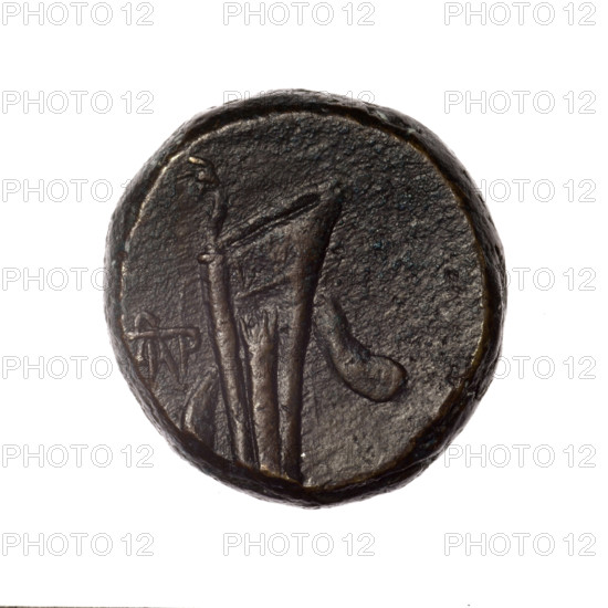 bronze coin, Pantikapaion; obv.: head of young Dionysus in an ivy wreath facing right; rv.: bow and arrows in a gorytos with straps, monogram on the left; iconography: bow in a quiver, head of Dionysus, gorytos, quivers, bows, weapons, armament; Dionysus (mythology); monograms; Black Sea, Cimmerian Bosporus, Pantikapaion; end of 2nd–ca. mid. 1st century BC (time of Mithridates VI Eupator, 120–63 BC); weight 15.26 g; axis 30°; dimensions 23 mm × 21.6 mm