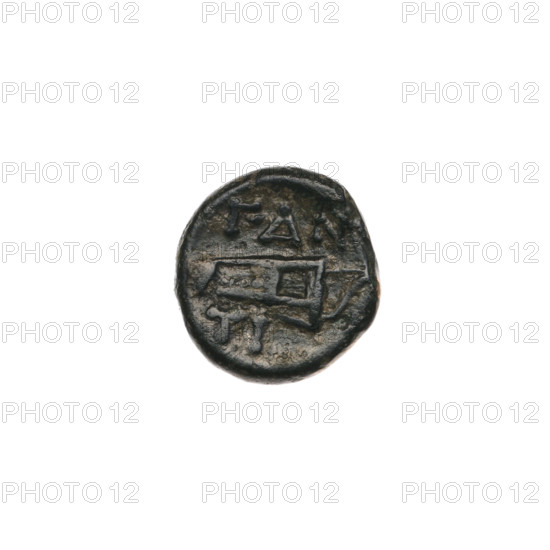 bronze coin from Pantikapaion, 330–315 BC; obverse: head of beardless Satyr to the right, pearl rim; reverse: bow in quiver to the right, inscription at top and bottom; iconography: Satyr, bows, quivers, gorytos, weapons/armament; Cimmerian Bosporus; weight 1.43 g; diameters 11.9 mm and 11.3 mm; maker/date: 330–315 BC; artist: Ignacy Terlecki (1860–1916)