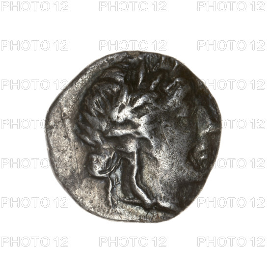 drachma, Pantikapaion, bow in a quiver (iconographic), head of Apollo (iconographic), monograms, Black Sea, Apollo (mythology), bows (armed), weapons (iconographic), armament (iconographic), gorythos (armed), quivers (armed), aw: head of Apollo to the right; rw: bow in a gorythos to the left, monogram EY below it, inscription at the top and bottom in two rows; 1st half 2nd century BC, Cimmerian Bosporus, Pantikapaion, coin, weight 3.97 g, axis 90 degrees, dimension 1 16.8 mm, dimension 2 17.3 mm