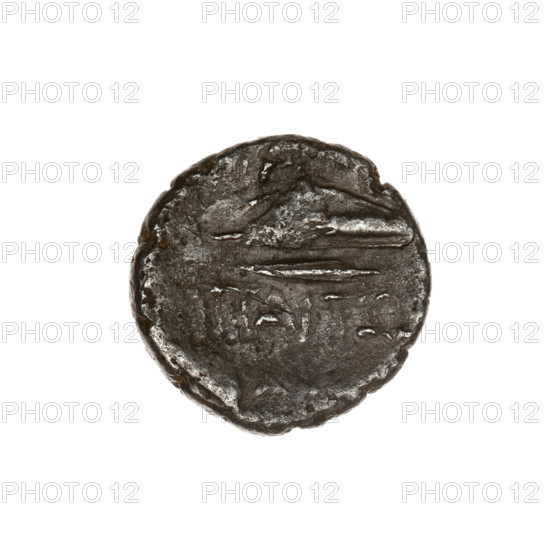 drachma, Pantikapaion; bow in a quiver (iconographic); head of Apollo (iconographic); Black Sea; Apollo (mythology); bows (armed); weapons (iconographic); armament (iconographic); gorytos (armed); quivers (armed); spearhead (iconographic); aw: head of Apollo to the right; rw: bow in a gorytos to the left, below it spearhead to the left, inscription at the top and bottom in two rows; 1st half 2nd century BC; Cimmerian Bosporus; Pantikapaion; coin; weight 3.45 g; axis 90 degrees; dimension 1 17.3 mm; dimension 2 16.8 mm
