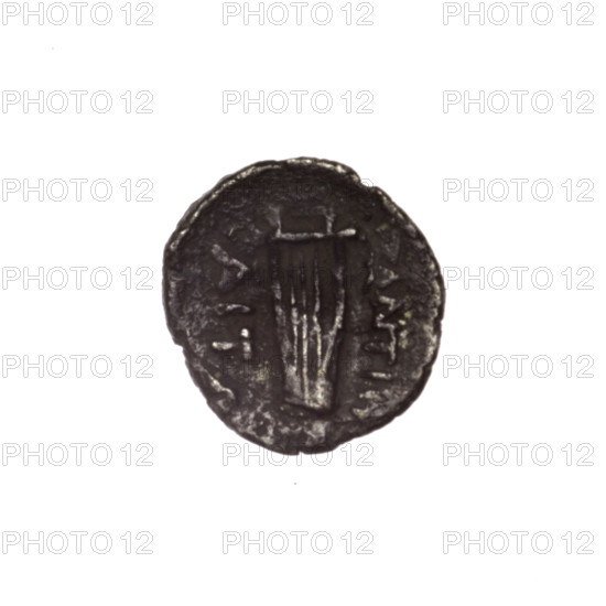 Diobol, Pantikapaion; head of Apollo (iconographic) right; reverse: lyre (musical instrument), inscription in two columns on the sides; Apollo (mythology); 1st half of the 2nd–ca. mid-2nd century BC; Cimmerian Bosporus, Pantikapaion; coin; weight 1.15 g; dimensions 12.8 mm × 12.5 mm.