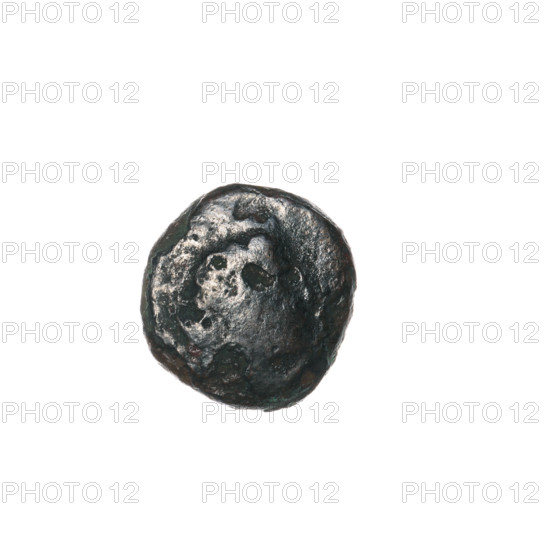 Bronze coin from Pantikapaion; obverse: head of Apollo right; reverse: bow in gorythos left, inscription below. Iconography: bow in quiver, head of Apollo, Apollo (mythological), bows, weapons, armament, gorythos, quivers. Date: 1st half of the 2nd – ca. mid-2nd century BC. Region: Cimmerian Bosporus. Coin weight 1.76 g; axis 120°; dimensions 13.2 × 12.5 mm.