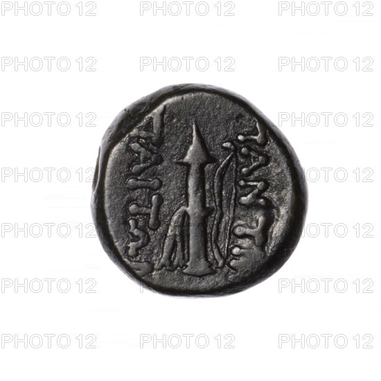 bronze coin, Pantikapaion; obverse: head of Apollo in laurel wreath facing right; reverse: quiver with strap on the left, bow on the right, inscription in two columns on the sides; Apollo (mythology), weapons (iconographic); 2nd half of the 1st century BC; Cimmerian Bosporus; coin; weight 8.95 g; dimensions 18.7 mm × 18.4 mm