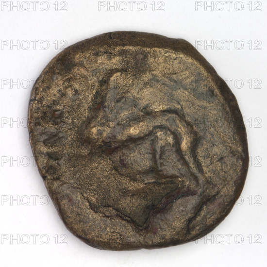 Bronze coin, Chersonesos Taurica (Chersonesos), 330–320 BC. Obverse: eagle-headed griffin to left. Reverse: Artemis (Deva) kneeling on her right knee to right, bow in her left hand; inscriptions KPA on left, XEP in the cut-off. Weight 9.15 g; axis 30°; dimensions 23.1 × 23.3 mm.