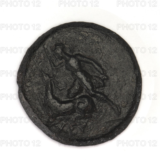 Bronze coin, Chersonesos (Chersonesos Taurica), 300–290 BC. Obverse: Artemis to the left thrusting a spear into a kneeling doe, a bow in her left hand, inscription XEP at bottom. Reverse: a bull charging left with a club, inscription below, and a bow and quiver beneath. Iconography: Artemis, animals, weaponry (bows, quivers, clubs). Weight 5.90 g; axis 60°; diameter ~21.6–21.7 mm.