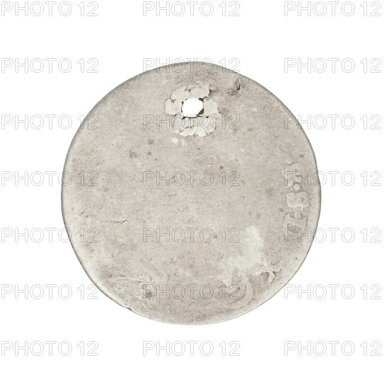 Trojak; maker: Justyn Karol Schröder (master of the Mitawa mint 1763–1764); ruler: Ernest Jan Biron (Duke of Courland and Semigallia, 1763–1769). Obverse: illegible. Reverse: under the capitular mitre separating the rim inscription, two coats of arms on shields—White Eagle and Pogon. Below the numeral of value “3” with letters beneath. Rim inscription: RGENT.DV, VRLAND.1764. Dated 1764. Duchy of Courland and Semigallia, Mitawa; coin (trojak); weight 1.47 g.