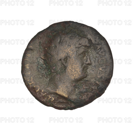 Dupondius, Hadrian (76–138; Roman emperor 117–138). Obverse: head of Hadrian in radiant crown facing right; rim inscription obliterated. Reverse: Salus seated left, wearing a long robe, in her outstretched right hand she holds a patera from which she consecrates gifts on the lit altar in front of her; a snake is entwined around the altar; her left hand rests on the back of a chair; rim inscription obliterated. Inscription on field: SC. Date: 119–138. Roman Empire (27 BC–476), Rome. Coin, weight 9.35 g.