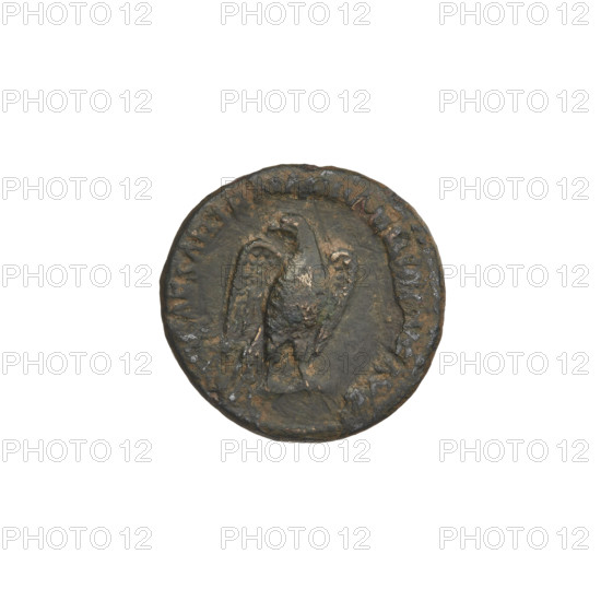 quarter, Hadrian (76–138; Roman emperor 117–138), eagles, feathers, wings, thunderbolts. Obv.: eagle standing straight, head turned left; rim inscription: IMPCAESAR. Rev.: winged thunderbolt; rim inscription: obliterated. 119–138. Roman Empire (27 BC–476). Rome. Coin. Weight 2.60 g