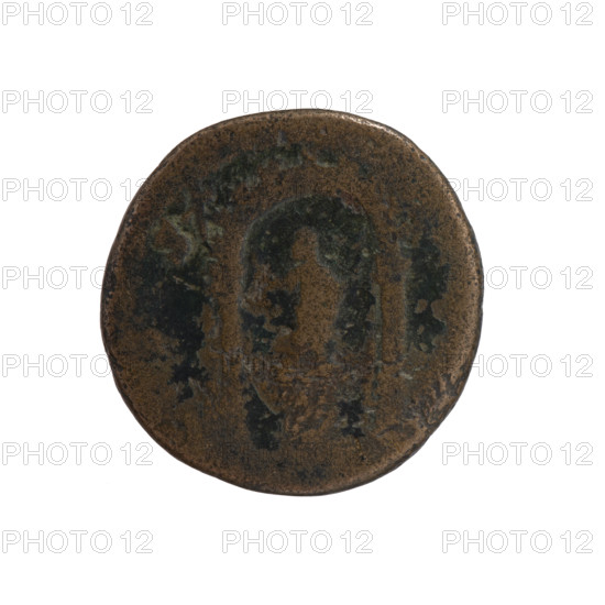 Dupondius, Antoninus Pius (86–161; Roman emperor 138–161), issuer. Obverse: Head of Antoninus Pius in radiant crown facing right, inscription 'VS AVG - P' all around. Reverse: Temple with two columns; in the center on a pedestal (cippus) stands a statue of the emperor in a toga, inscription 'OS -' all around. Iconography: radiant crown, Antoninus Pius — statues, ancient temples, emperor in toga, cippi. Date: 157–159. Culture: Roman Empire (27 BC–476). Place: Rome. Object: coin (dupondius). Measurements: diameter 24.0 mm; weight 11.16 g; axis 0°.