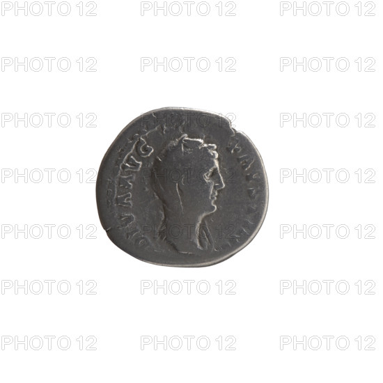 denarius, Faustina the Elder (98–141; Roman empress 138–141) (posthumous), issuer: Antoninus Pius (86–161; Roman emperor 138–161). Obverse: Bust of Faustina I in drapery and veil facing right, inscription DIVA AVG • FAVSTIN. Reverse: Providentia standing left, holding a globe in her right hand and a long scepter in her left, inscription AETERNITAS. After 141, Roman Empire (27 BC–476), Rome. Coin; diameter 17.5 mm, weight 3.06 g, axis 180°
