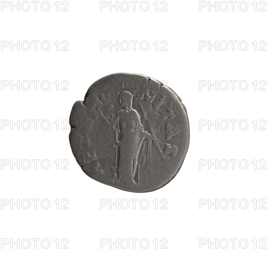 Denarius, posthumous issue for Faustina the Elder (98–141; Roman empress 138–141); issuer Antoninus Pius (86–161; Roman emperor 138–161). Obverse: bust of Faustina I in drapery facing right, inscription DIVA · FAVSTI all around. Reverse: Juno, veiled, standing frontally, head turned left, right hand raised holding a long scepter, inscription AETERNTAS (AETE · R · NITAS) all around. After 141 CE, Roman Empire (27 BCE–476 CE), Rome. Coin; diameter 17.0 mm, weight 3.10 g, axis 180°.