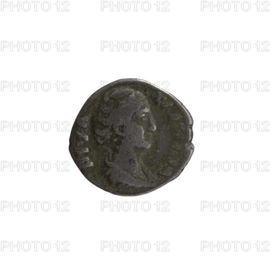 Denarius, posthumous issue for Faustina the Elder (98–141; Roman empress 138–141), struck under Antoninus Pius (86–161; Roman emperor 138–161), issuer Antoninus Pius. Obverse: bust of Faustina I in drapery facing right, legend DIVA · FAVSTINA. Reverse: Providentia personified standing left, holding a globe in her outstretched right hand and a windblown veil, legend PROVIDENTIA (AETE · R · NITAS / AETERNI TAS variant indicated). After 141, Roman Empire (27 BC–476), Rome. Coin. Diameter 17.0–18.0 mm, weight 2.36 g, axis 180°.