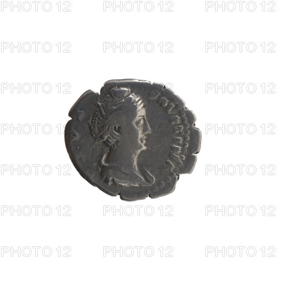 Denarius, Faustina the Elder (98–141; Roman empress 138–141) (posthumous), issuer: Antoninus Pius (86–161; Roman emperor 138–161). Obverse: Bust of Faustina I in drapery facing right, inscription VA - FAVSTINA all around. Reverse: Providentia standing left, holding a globe in her outstretched right hand and a windblown veil, inscription E, ER - NITAS all around. Iconography: personifications, globe (attribute), veils; Faustina the Elder — iconography; Providentia (personification). Date: after 141, Roman Empire (27 BC–476), Rome. Object type: coin (denarius). Dimensions: diameter 17.0–19.0 mm, weight 2.85 g, axis 180°.
