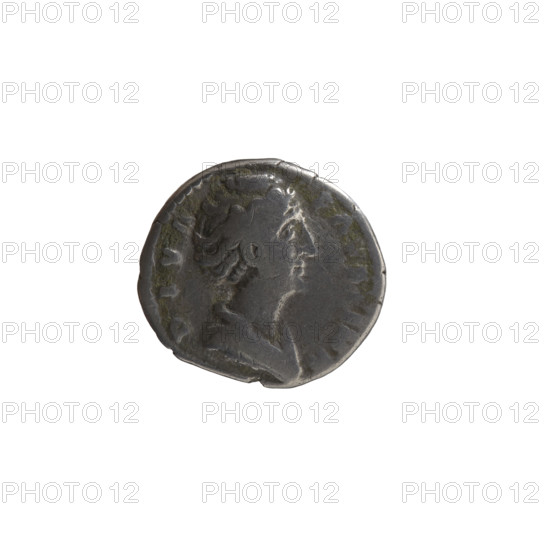Denarius, posthumous issue of Faustina the Elder (98–141; Roman empress 138–141); issuer Antoninus Pius (86–161; Roman emperor 138–161). Obverse: Bust of Faustina I in drapery facing right, inscription D IVA - FAVSTINA around. Reverse: Pietas (personification) standing left, right hand raised above an altar, left hand on hip, inscription A V, V - ST A circumferential. After 141 CE, Rome, Roman Empire. Silver coin; diameter 16.0–17.5 mm; weight 3.15 g; axis 180°.