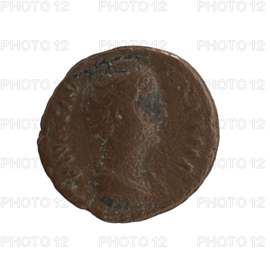 as/dupondius, Faustina the Elder (98–141; Roman empress 138–141) (posthumously), Antoninus Pius (86–161; Roman emperor 138–161) (issuer), Roman deities, Antoninus Pius (86–161; Roman emperor 138–161), Ceres (myth.), ears of corn, Faustina the Elder (98–141; Roman empress 138–141) - iconography, torches. Obverse: Bust of Faustina I in drapery facing right, inscription 'DIVA FAV—TINA' around. Reverse: Ceres sitting left, holding ears of corn in her outstretched right hand, a long torch in her left hand, inscription 'A VGV—STA' all around, in SC. Section. Date after 141, Rome, Roman Empire (27 BC–476). Coin: diameter 26.5 mm, weight 7.86 g, axis 15°.