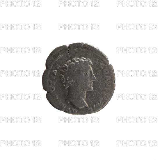 Denarius, Marcus Aurelius (121–180; Roman emperor 161–180), (caesar 139–161); issuer: Antoninus Pius (86–161; Roman emperor 138–161); Marcus Aurelius (heir to the throne; 138–161) — iconography: personifications; Genius Exercitus (personification); Antoninus Pius — iconography: altars, paterae, legionary symbols. Obverse: Head of young Marcus Aurelius without a cap facing right, legend AVRELIVS CAE SAR AVG PII FIL. Reverse: Genius (Genius Exercitus) standing left, holding a patera above an altar in his right hand and a legionary sign in his left, legend R·PO VI·CO. Date: 151–152. Culture/place: Roman Empire, Rome. Object: coin (denarius). Dimensions: diameter 18.0 mm; weight 2.67 g; axis 180°.