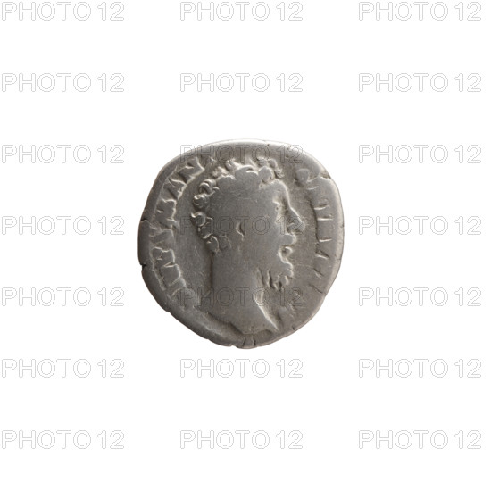 Denarius, Marcus Aurelius (121–180; Roman emperor 161–180), posthumous issue for Commodus (161–192; Roman emperor 177–192). Obverse: Head of Marcus Aurelius without a cap facing right, inscription DIVVS M AN•ONINVS•VS around. Reverse: Eagle standing on a thunderbolt facing right, head turned right, inscription CRATIO around. After 180. Roman Empire (27 BC–476). Rome. Coin; silver; diameter 16.5–17.0 mm; weight 2.48 g; axis 165°.