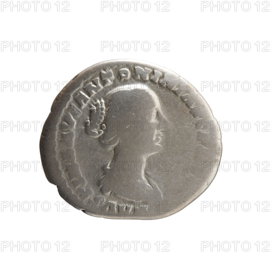 Denarius of Faustina the Younger (ca. 130–176; Roman empress 161–176). Obverse: draped bust of Faustina II facing right, inscription FAVSTINA AVG ANTONINI AVG PI. Reverse: Concordia stands frontally, head turned right, lifts the folds of her robe with her right hand and holds a cornucopia in her left. Roman Empire, 147–161. Coin; diameter 17.0–19.0 mm, weight 3.29 g, axis 195°.