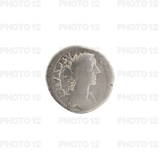 Denarius, Faustina the Younger (ca. 130–176; Roman empress 161–176) (posthumous), Marcus Aurelius (121–180; Roman emperor 161–180) (issuer). Obverse: Draped bust of Faustina II facing right, inscribed DIVA FAV STI, all around. Reverse: Draped throne; on it lies a long scepter, in front stands a peacock facing right, inscribed CONSECRATIO, all around. After 176. Roman Empire (27 BC–476), Rome. Coin; diameter 17.0–17.5 mm, weight 2.49 g, axis 210°.