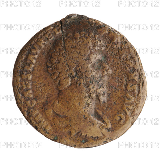Sestertius (ear removed), Lucius Verus (130–169; Roman emperor 161–169), issuer Lucius Verus; obverse: bust of Lucius Verus, bare-headed, in armor and cloak (paludamentum), right, inscription IMP CAES L AVREL VS AVG; reverse: a ship with four rowers sailing left, Victoria at the bow; date: 162–163; Roman Empire (27 BC–476), Rome; coin; diameter 32.5 mm; weight 19.51 g; axis 345°.