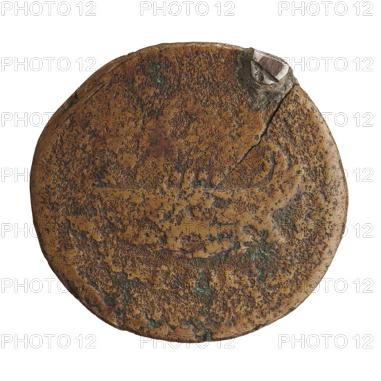 sestertius (ear removed), Lucius Verus (130–169; Roman emperor 161–169), issuer; obverse: bust of Lucius Verus bare-headed, in armor and cloak (paludamentum), right, legend IMP CAES L AVREL - VS AVG; reverse: a ship with four rowers sailing left, figure of Victoria at the bow; date: 162–163; Roman Empire (27 BC–476), Rome; coin: diameter 32.5 mm, weight 19.51 g, axis 345°