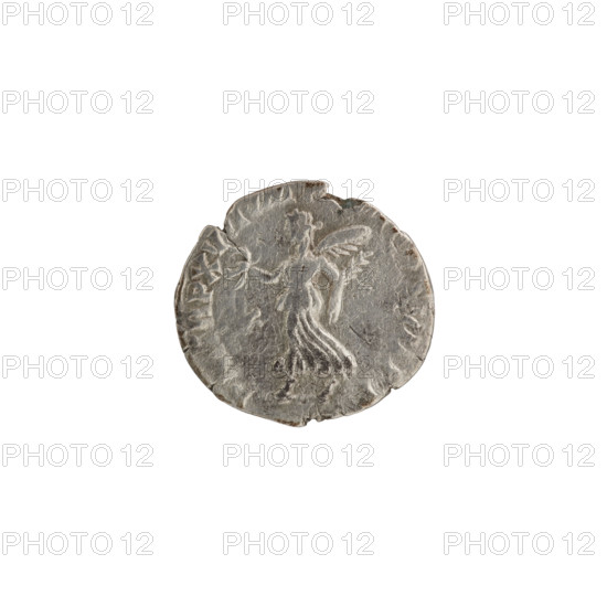 Denarius of Commodus (reign 177–192). Obverse: Head of Commodus in a laurel wreath facing right, legend L·AEL·AVRE·M·V·FEL around. Reverse: Victoria walking left, holding a wreath in her outstretched right hand and a palm branch in her left, star in left field, legend P·TR P XV·I·IMP·OS VI·PP around. Iconography: Commodus; Roman deities; Victoria; palm branches; wreaths. Date: 192. Place: Rome, Roman Empire. Type: coin (denarius). Diameter: 16.0–17.0 mm. Weight: 2.15 g. Axis: 0°.