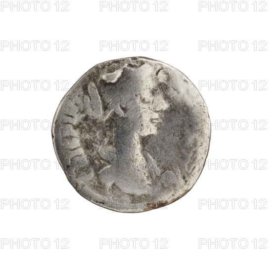 Denarius of Crispina (164–192?) and Commodus (161–192), Roman Empire, Rome, ca. 178–183. Obverse: Bust of Crispina in drapery facing right, inscription 'CRISPINA'. Reverse: Two hands clasped in a handshake, partial inscription '-CO'. Coin. Diameter 17.0–17.5 mm; weight 2.81 g; axis 180°.