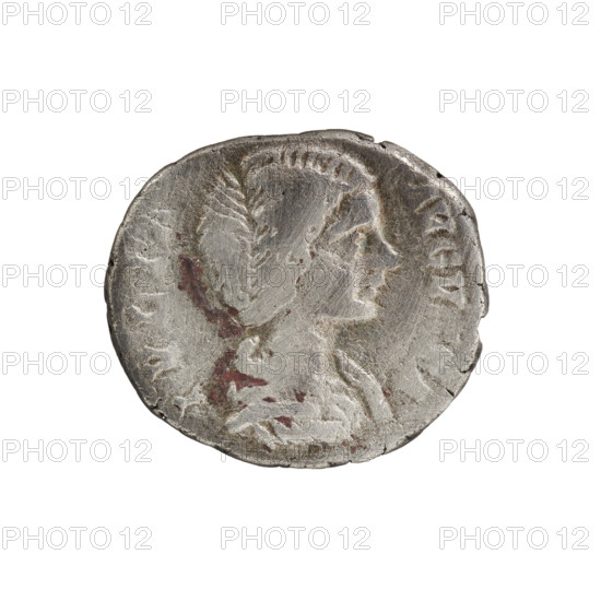 Denarius, Julia Domna (ca. 160–217; Roman empress 193–211). Obv.: IVLIA AVGVSTA — bust of Julia Domna facing right. Rev.: VENVS FELIX — Venus standing facing left, holding an apple in her right outstretched hand, unwinding the folds of her robe with her left. Date: 198–209. Roman Empire (27 BC–476). Coin. Diameter: 16.5–18.7 mm. Weight: 2.67 g.