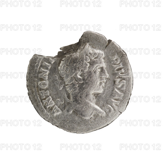 Denarius (broken), Caracalla (reigned 198–217). Caracalla on horseback (iconography). Obverse: ANTONIN.. PIVS AVG — Head of Caracalla with laurel wreath facing right, pearl rim. Reverse: ..ONTIFTRP XICOSII; Caracalla on horseback facing right, holding a spear in his right hand, pearl rim. Date: 208. Roman Empire (27 BC–476). Rome. Coin: diameter 18.3–19.2 mm, weight 2.46 g.