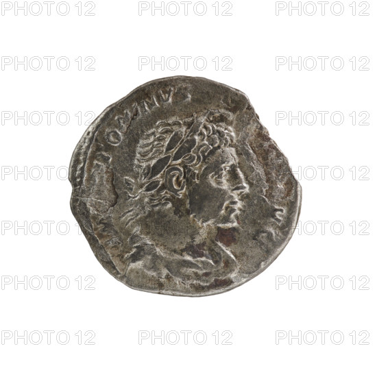 Denarius, Elagabalus (reigned 218–222). Obverse: IMP TONINVS AVG — Bust of Elagabalus with laurel wreath and paludamentum facing right; pearl border. Reverse: SACER DEI SOLIS ELAGABAL — Elagabal in a long robe and veil stands facing right, holding a patera above an altar in his right hand, a club in his left; star in right field; pearl border. Date: 220–222, Rome. Material: coin. Diameter: 17.5–18.3 mm. Weight: 2.41 g.